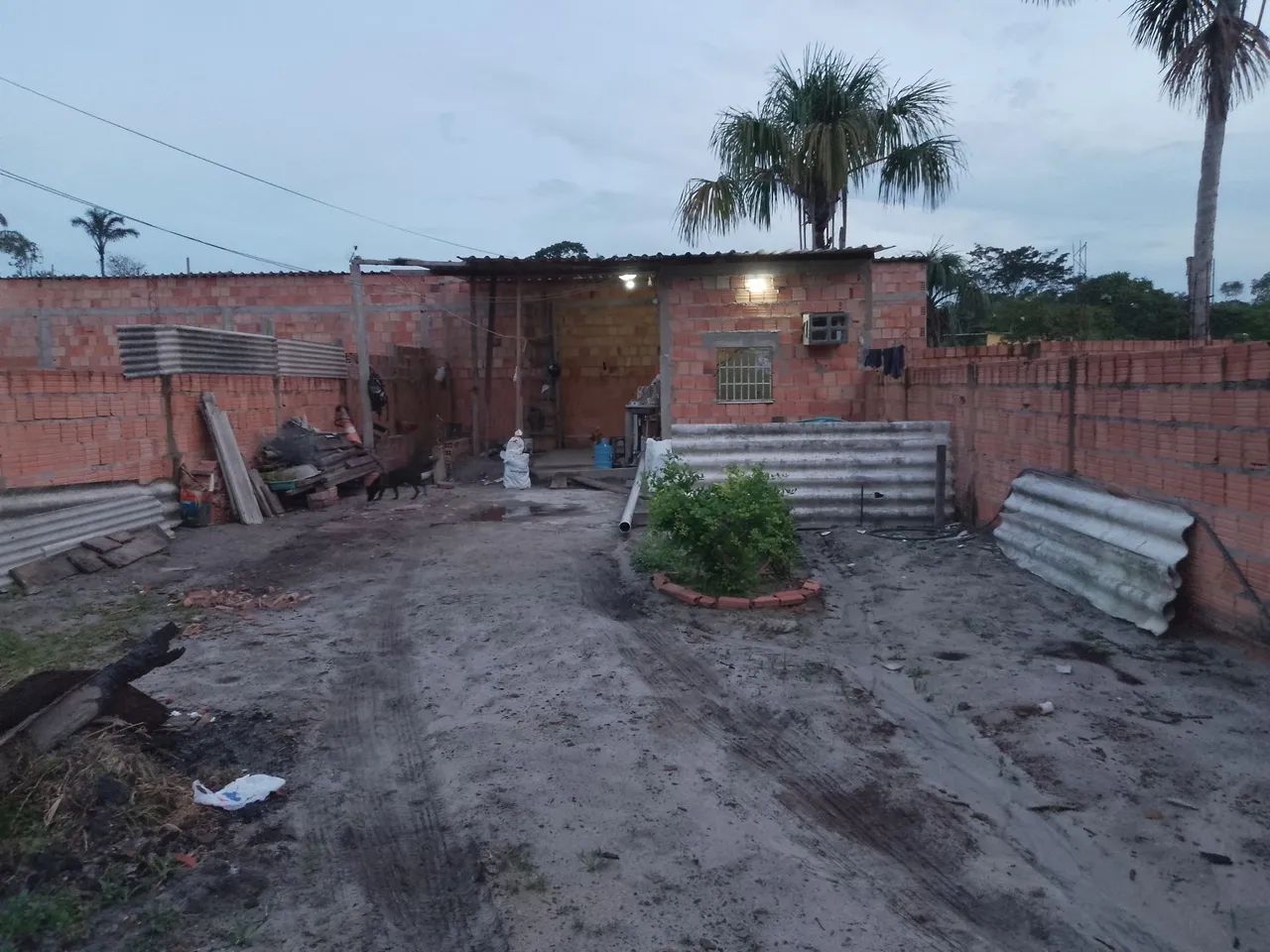 Terreno 8x20 em construção 