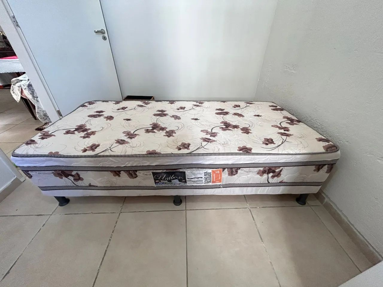 Cama box com colchão solteiro  conjugado,  super conservado. - Foto 5