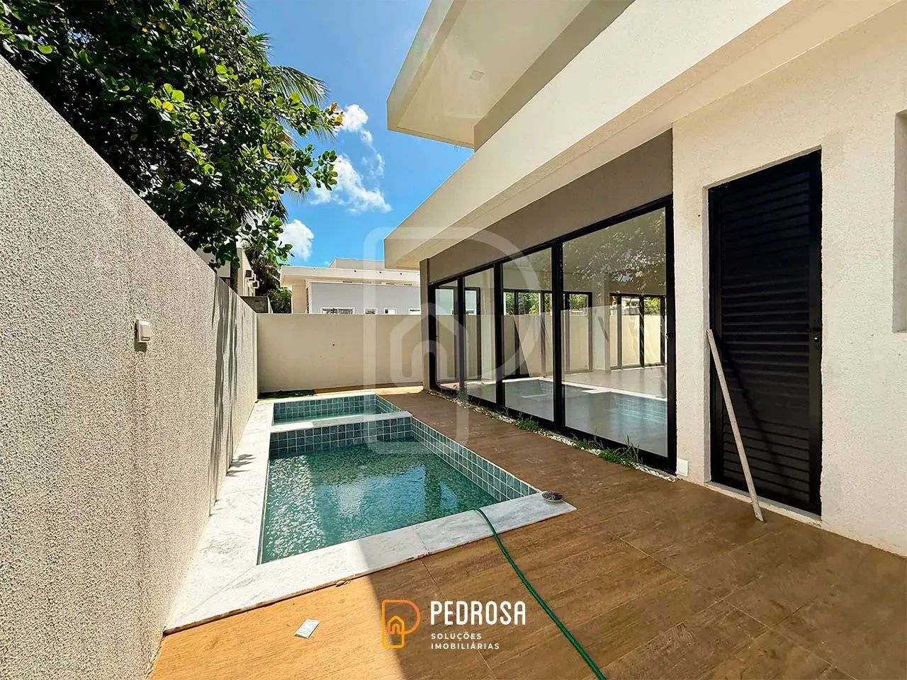 VENDA CASA | CONDOMINIO VILA FLOR | 268 m2 | R$ 1.390 M | 4 suítes | Piscina | Energia sol - Foto 5
