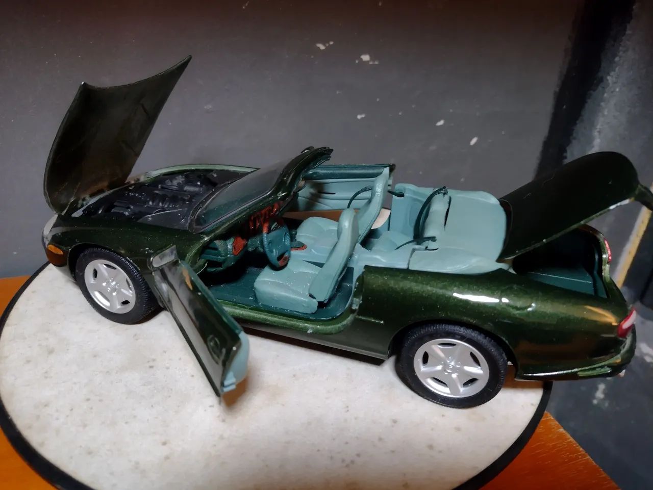 Jaguar xk8 1/18 Maisto - Hobbies e coleções - Retiro, Volta