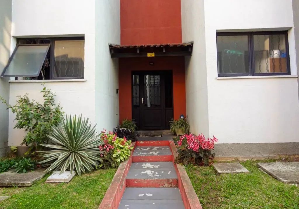Apartamento com 3 quartos para alugar por R$ 1200.00, 60.00 m2 - BOQUEIRAO - CURITIBA/PR - Foto 2