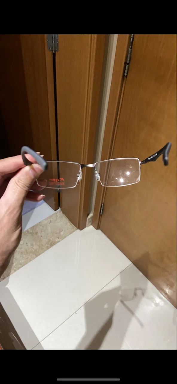 Vendo linda armação para óculos de grau keyper original 