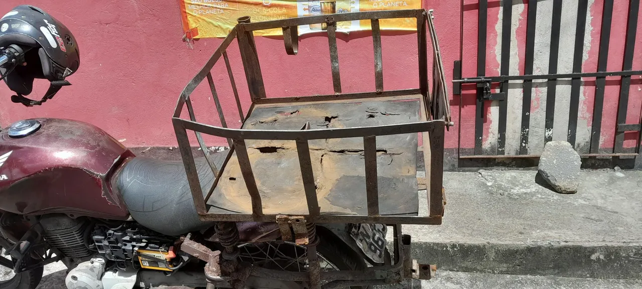 Gaiola com base pra moto 125/150
