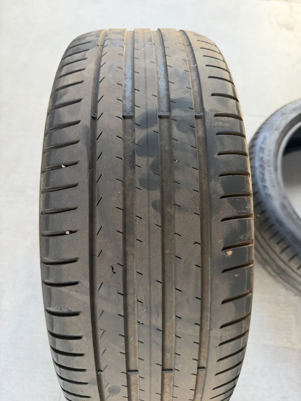 Pneus Pirelli Scorpion 235/45/19 - Foto 5