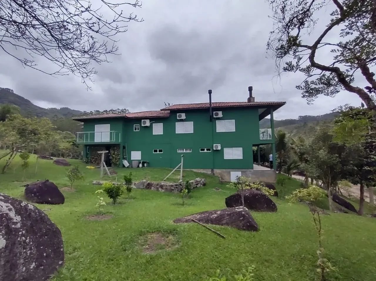 Sítio de alto padrão com duas casas em Sorocaba - Biguaçu - Foto 2