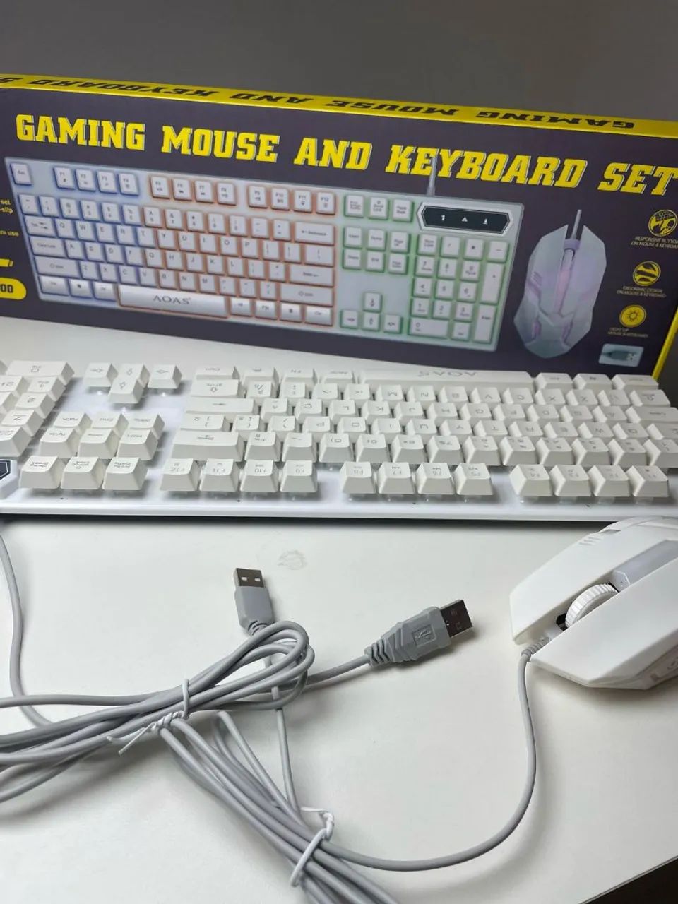 Kit teclado e mouse gamer AOAS M300/M400