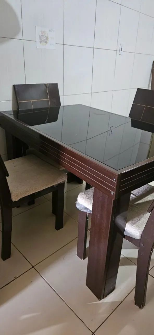 Dining table64232507517827122