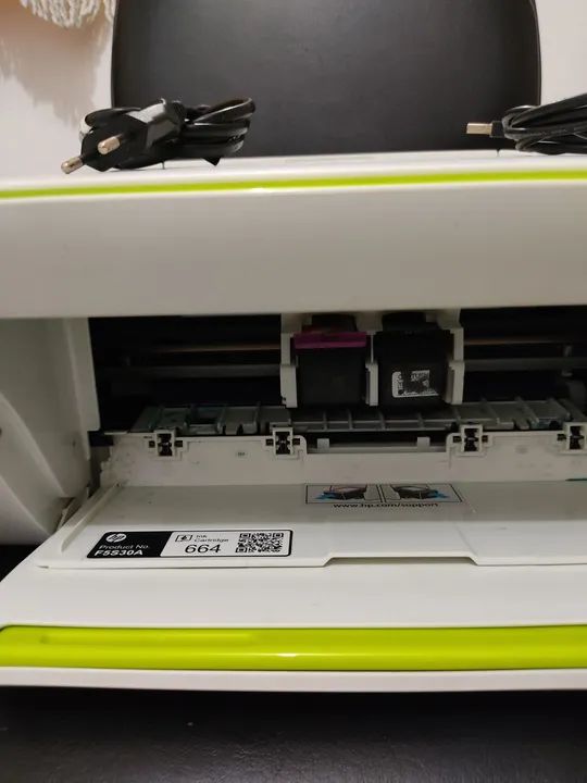 Impressora HP DeskJet Ink Advantage 2136 - Foto 2