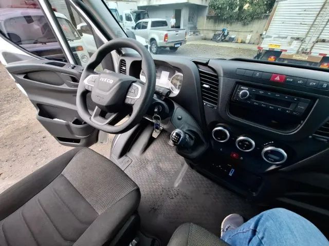 Iveco Daily 50-180 MiniBuss Turismo 2025 - Foto 8