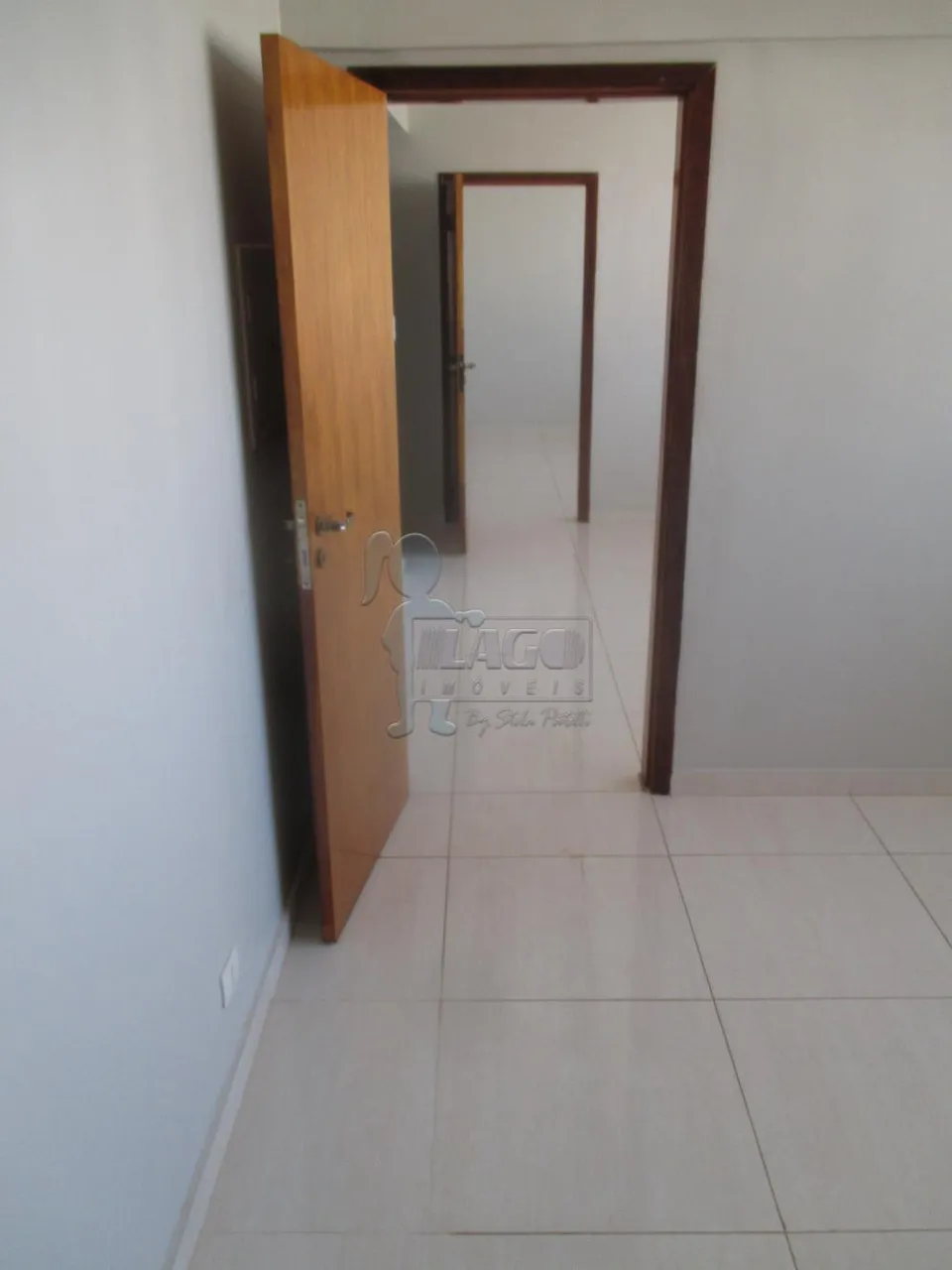 EXCELENTE SALA COMERCIAL MOBILIADA PARA LOCAÇÃO