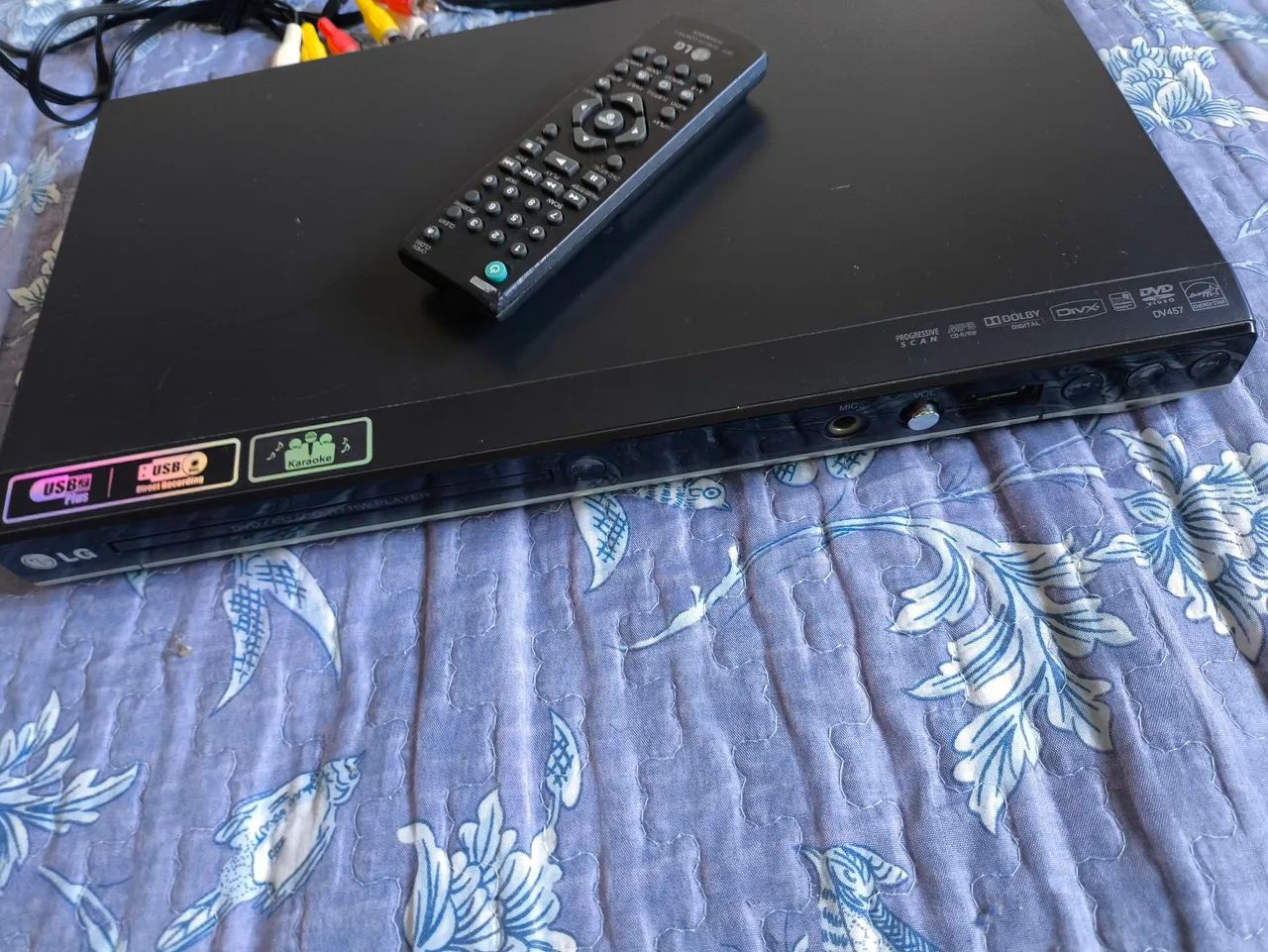 DVD Player LG com Controle Remoto e Cabos - Foto 2