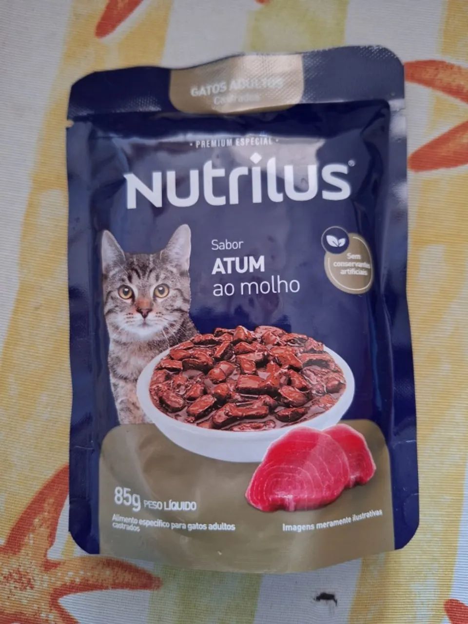 Ração úmida Nutrillus gatos castrados sabor atum 