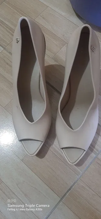 Peep Toe