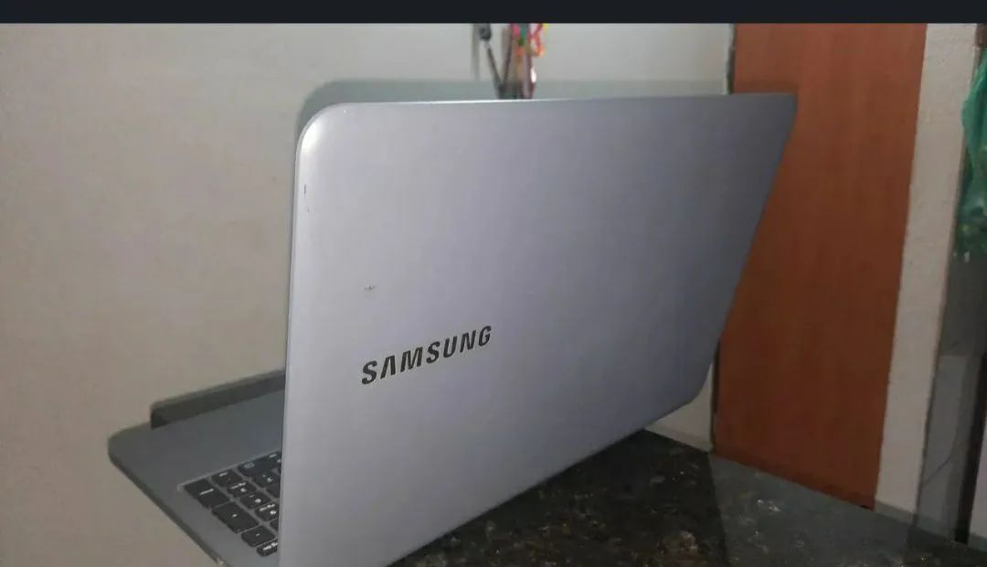Notebook Samsung i3 7°gen top - Foto 2