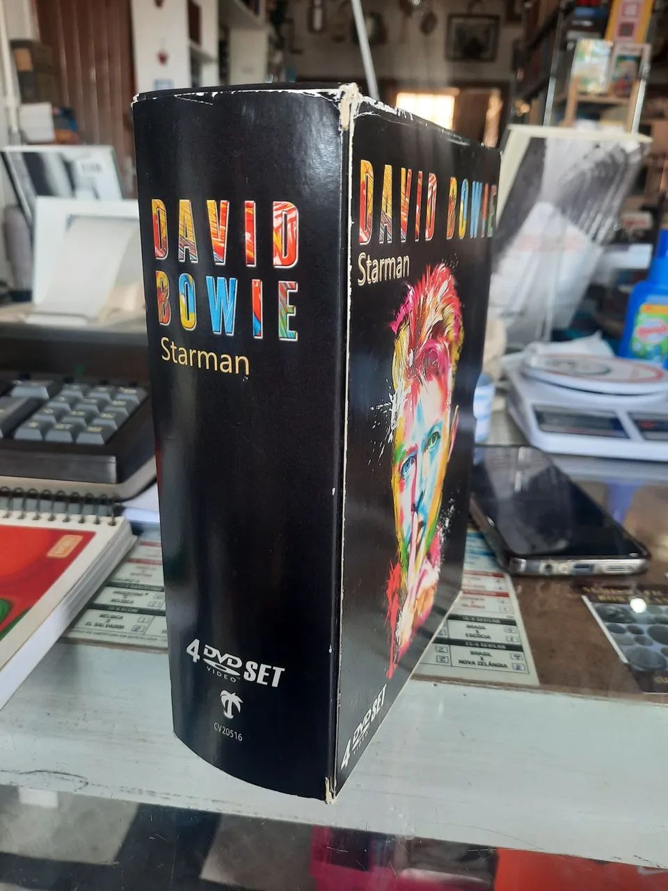 Box original DVD David Bowie 4 discos **leia a descrição** - DVD