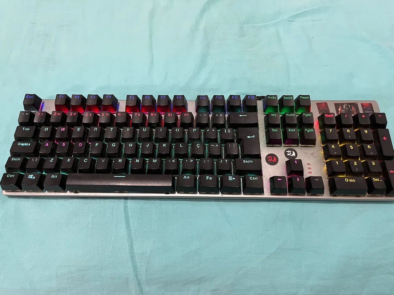 Teclado Gamer Mecânico RGB