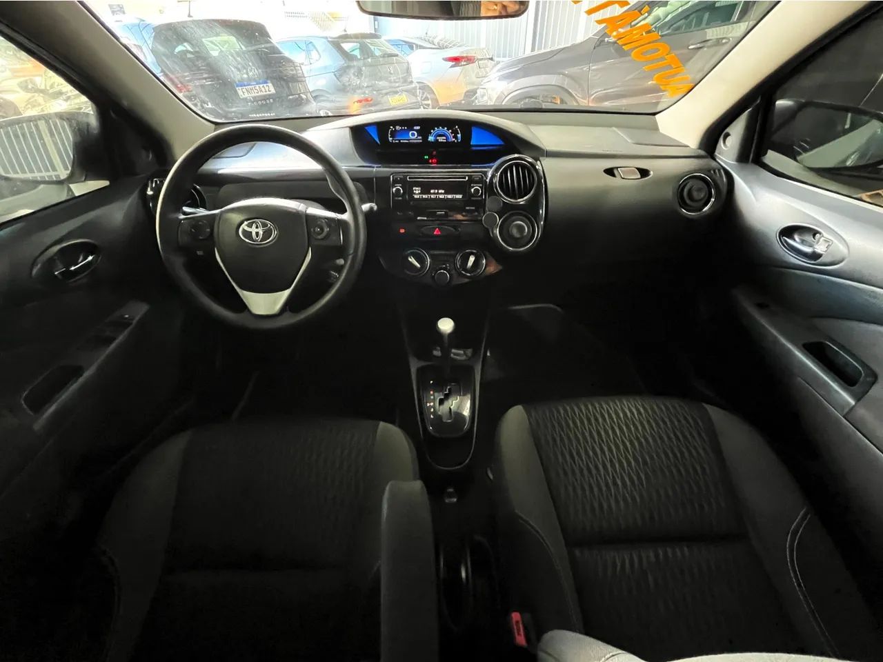 Etios Sedan 1.5 2020 Automático + Prata Metálico + Painel Digital - Foto 3