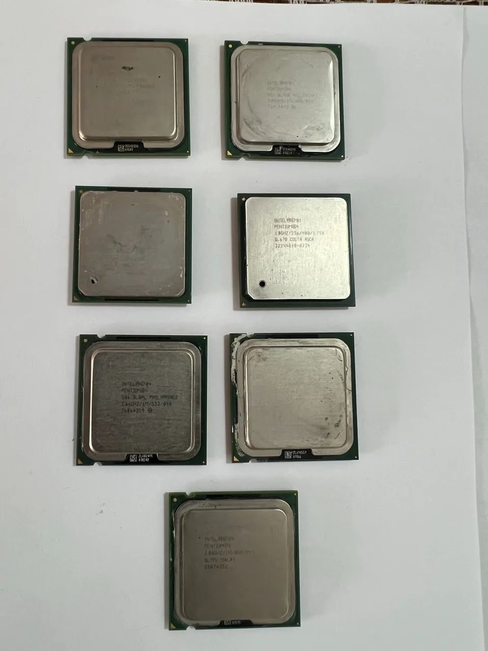 Lote de processadores Intel Pentium 4 Vintage, com 7 processadores.