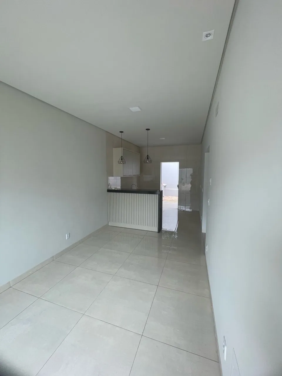Casa nova em condomínio
