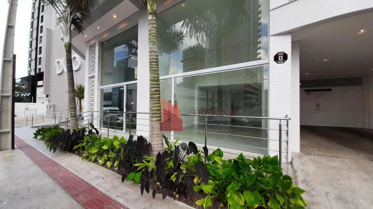 ALGUEL: Sala comercial TÉRREA EXCLUSIVA na PRAIA BRAVA de Itajaí