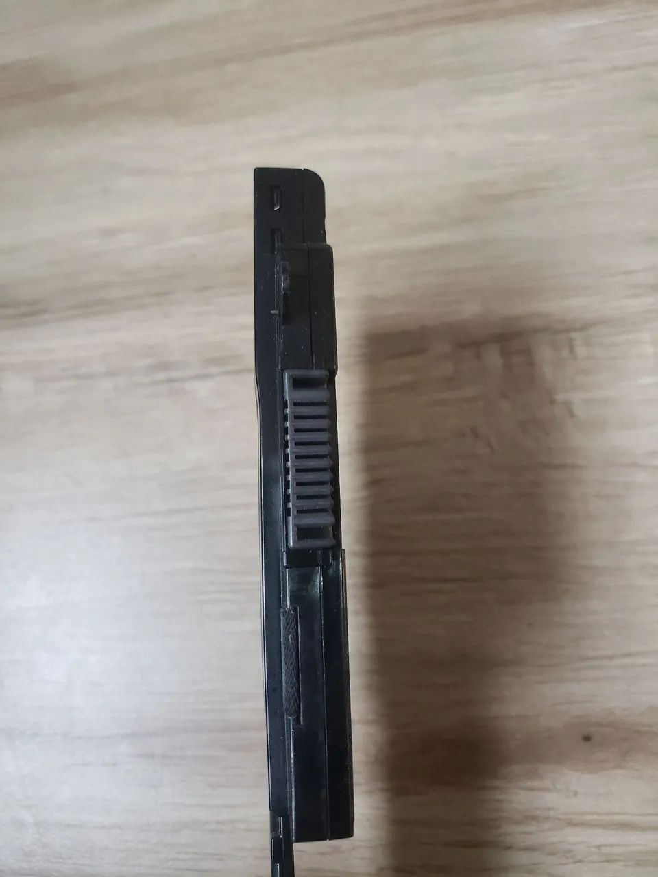 Bateria para notebook  Dell, bem conservada - Foto 4
