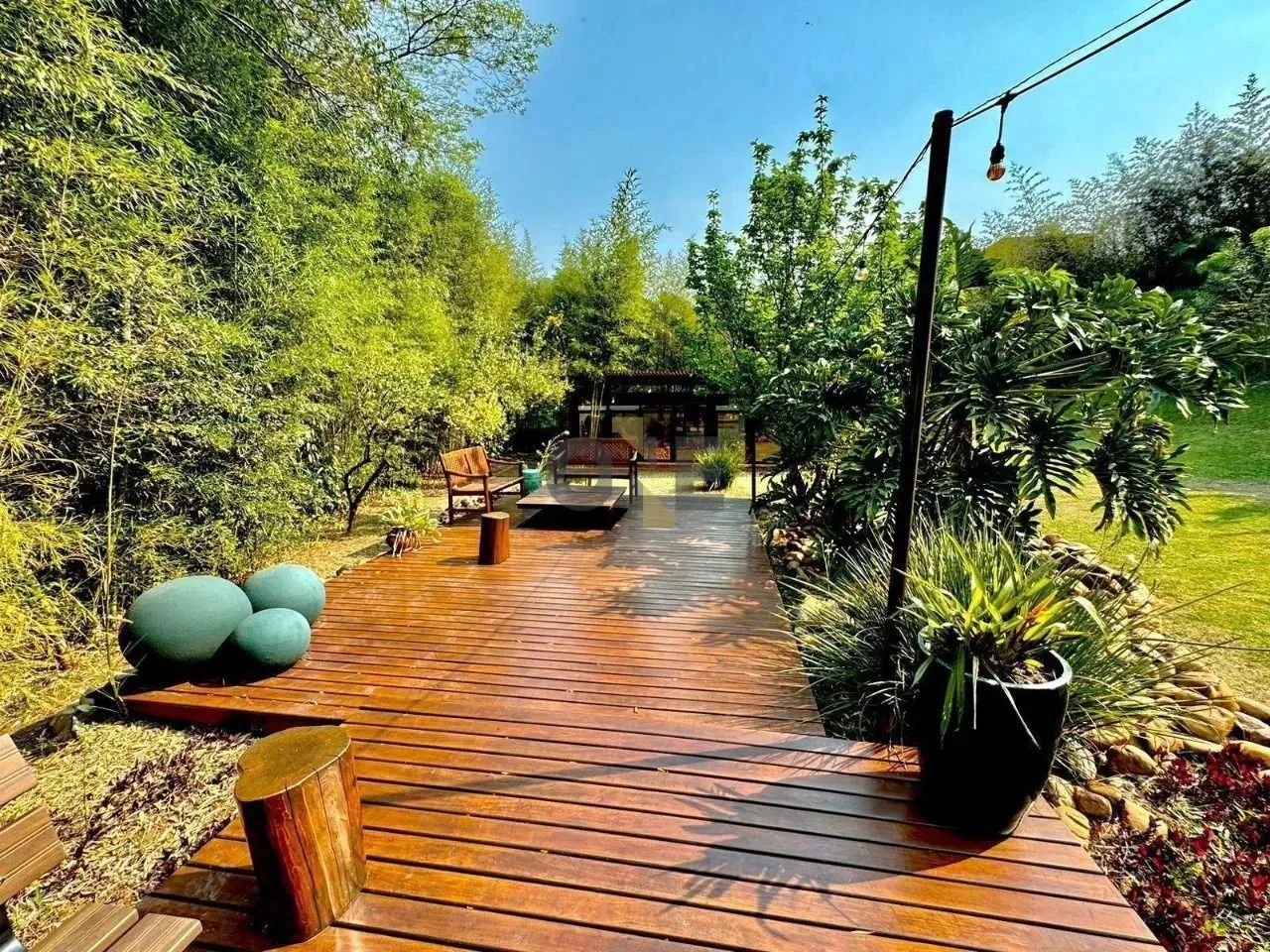 Casa Mobiliada com 4 dormitórios, sendo 2 suítes a venda - Granja Viana - Cotia/SP - Foto 4