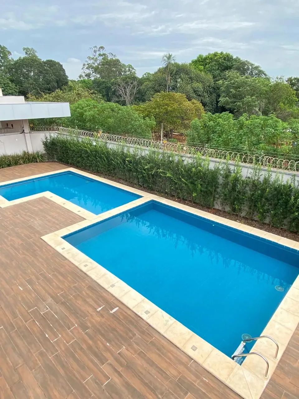 Lindo Sobrado em Condomínio c/ 3 suítes- 134 m2 - De Esquina, Acabamento Premium, Entrega 