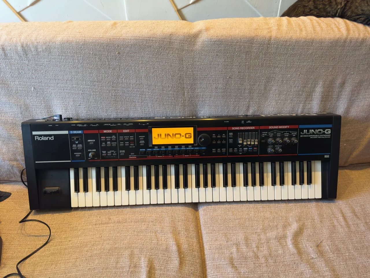 Teclado Roland Juno G