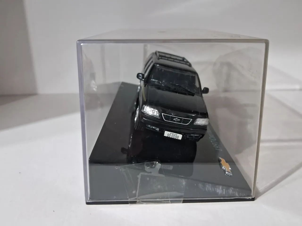 Miniatura Chevrolet Blaser Executive Escala  1 43  - Foto 2