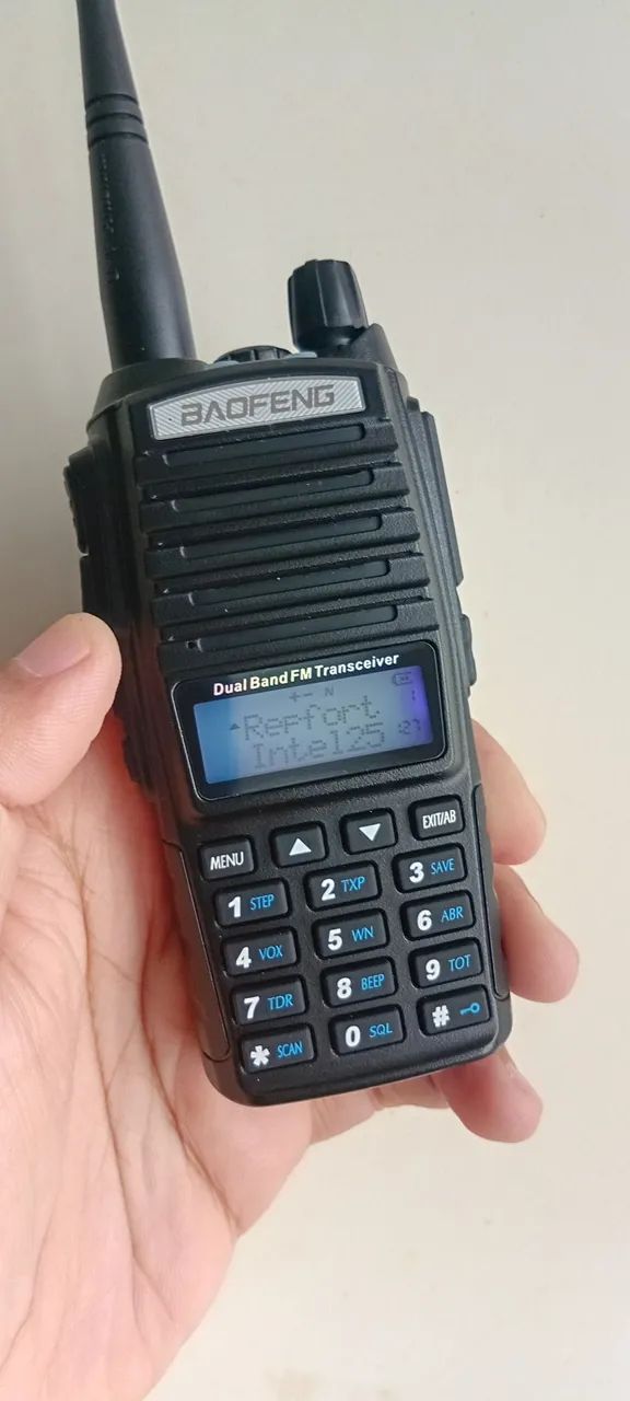 Radio comunicador baofeng uv82, novos, com garantia e várias frequências programadas - Foto 5
