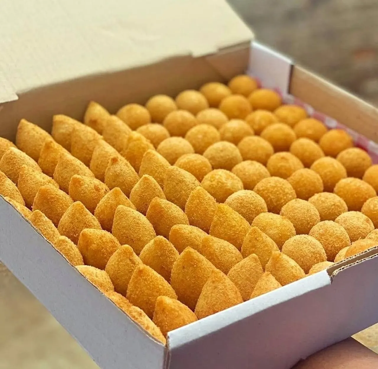 Coxinha e Bolinha de Queijo para Festas