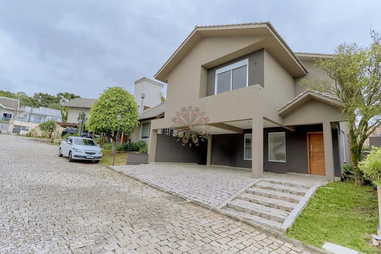 Casa a venda em Condomínio Santa Felicidade, com 4 quartos sendo 2 suítes e 1 demi suíte! - Foto 2
