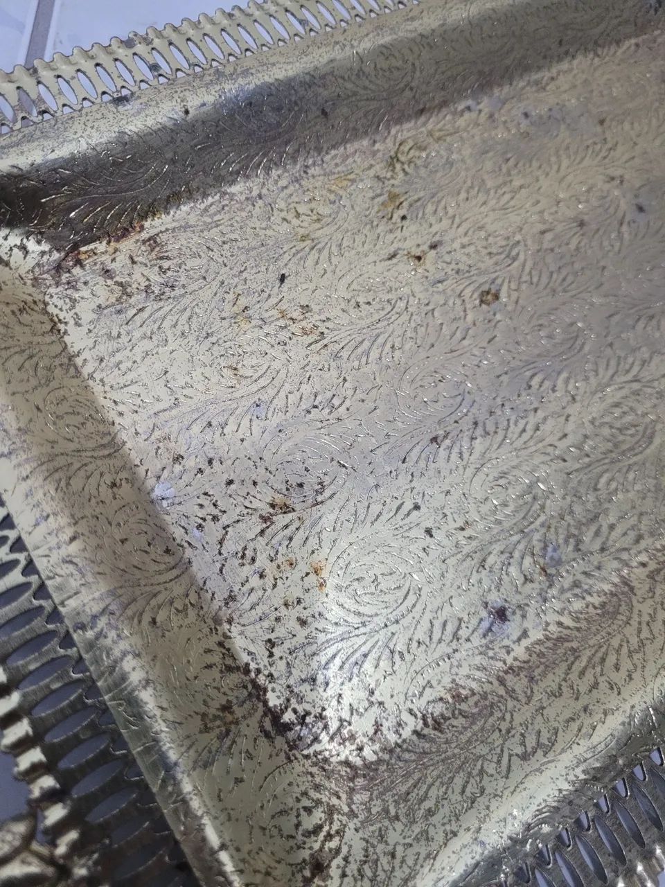 Bandeja dourada decorativa com alças - Foto 3