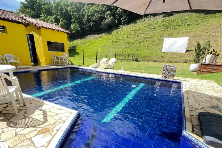 Sítio com piscina para temporada - Churrasqueira e suítes em Cachoeiras de Macacu