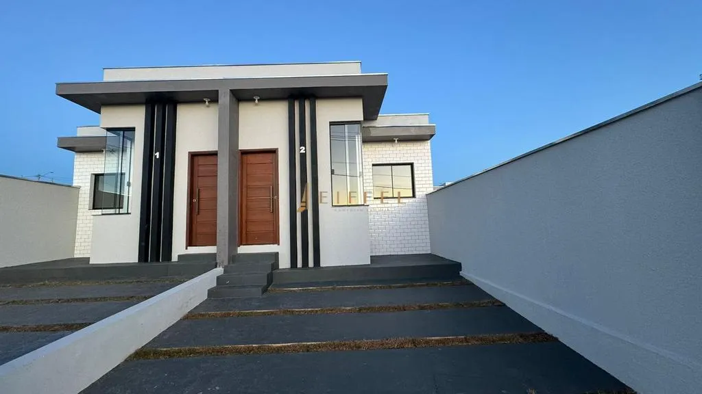 Casa à venda em Salto de Pirapora, Jardim Sao Lucas, com 2 quartos, com 69 m²