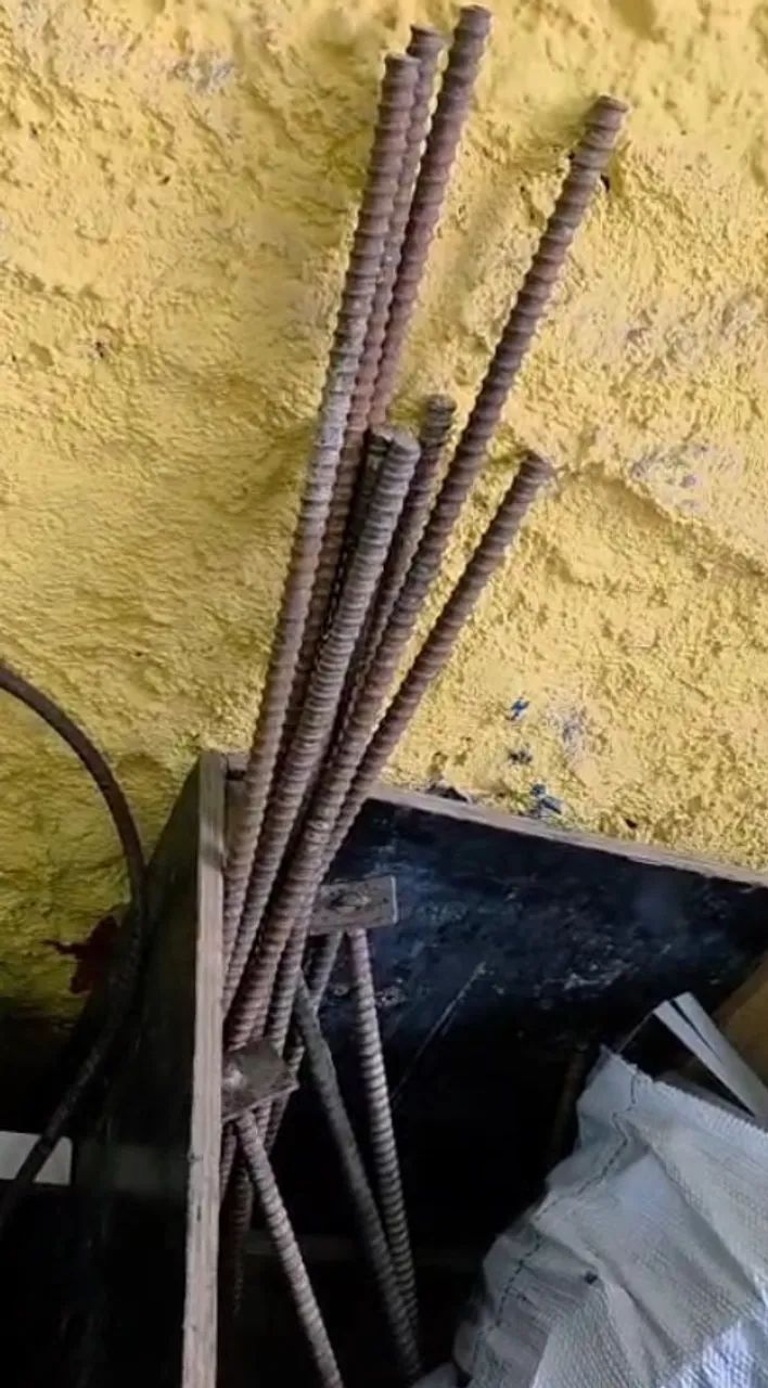 VENDO Vigas vazadas, barras de ancoragem e cruzetas para fôrma e escoramento - Foto 3