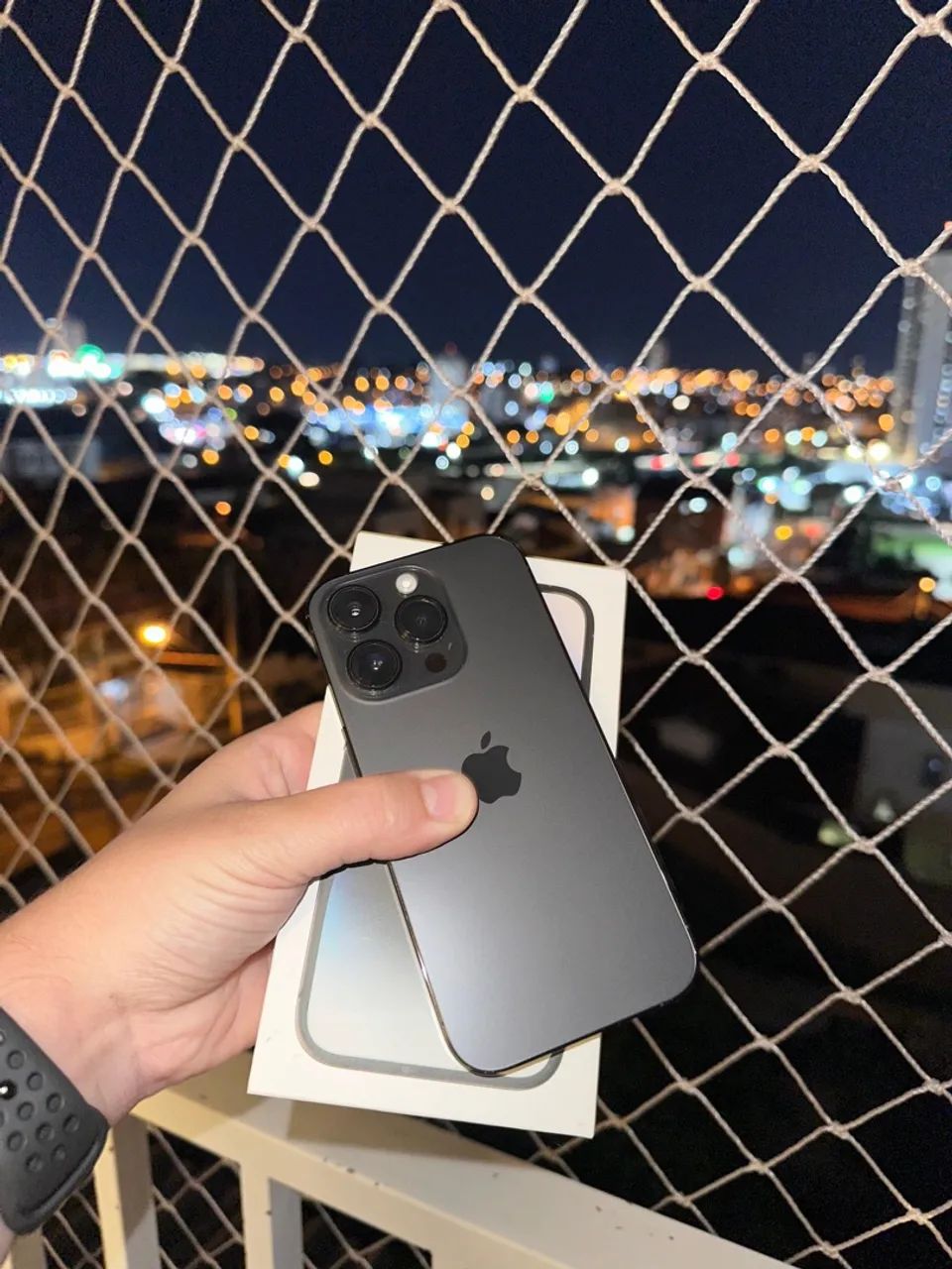 iPhone 14 Pro preto 128