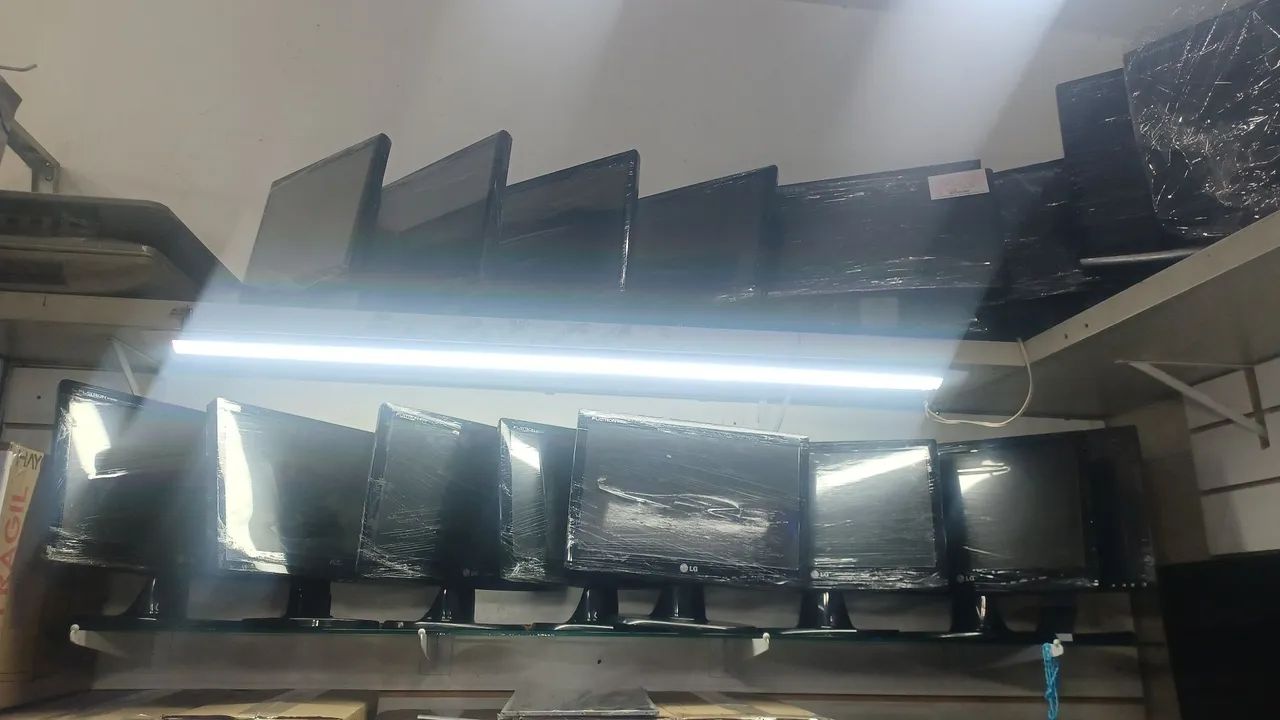 Monitor 16 polegadas lg 64396504519171120