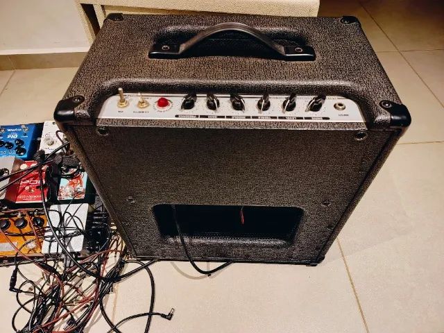 Amplificador Crate Blackheart 15w Valvulado - Foto 5