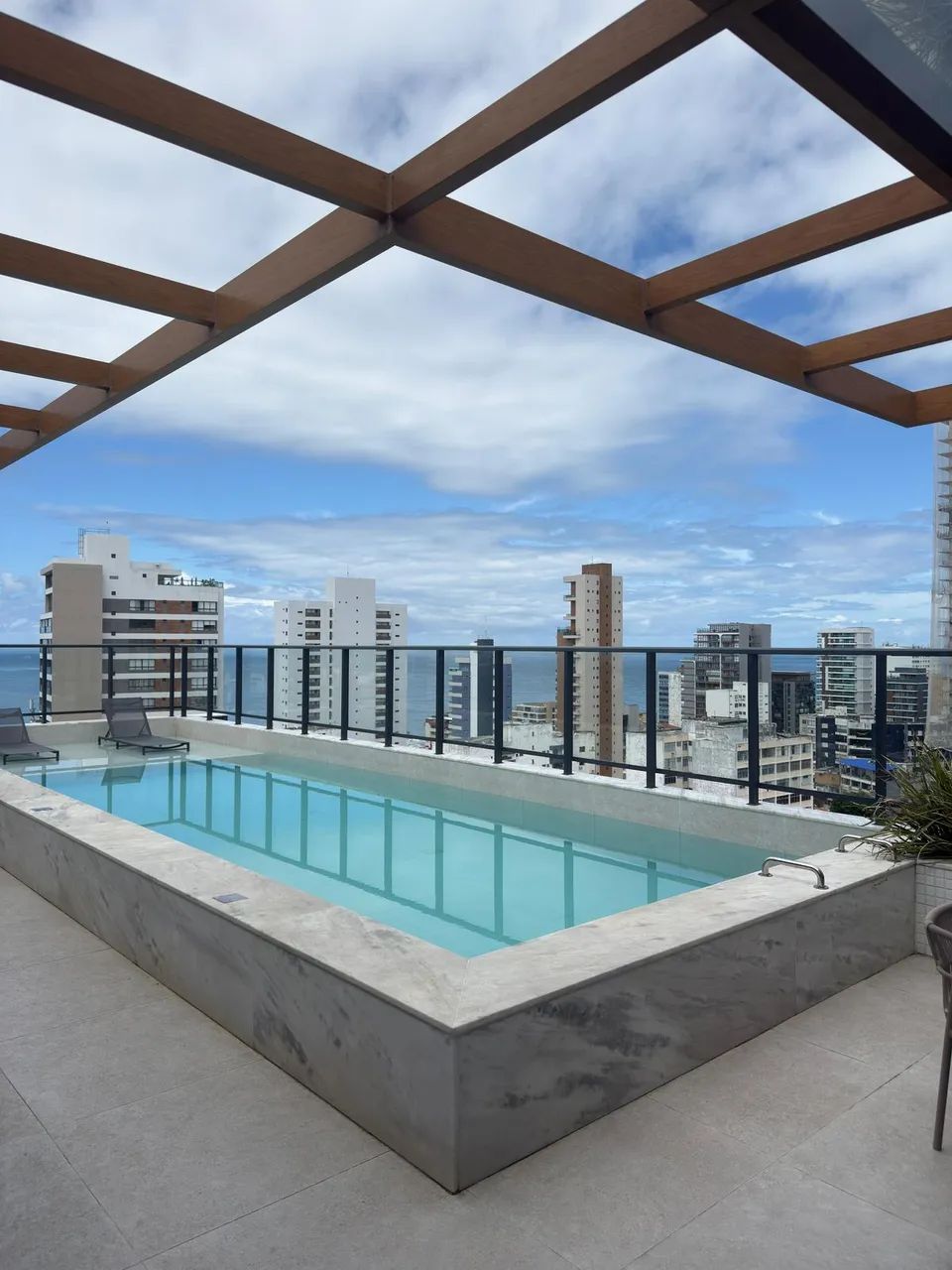 Quarto e Sala com Varanda no Edifício Blue Barra, 36m², nascente - Foto 3