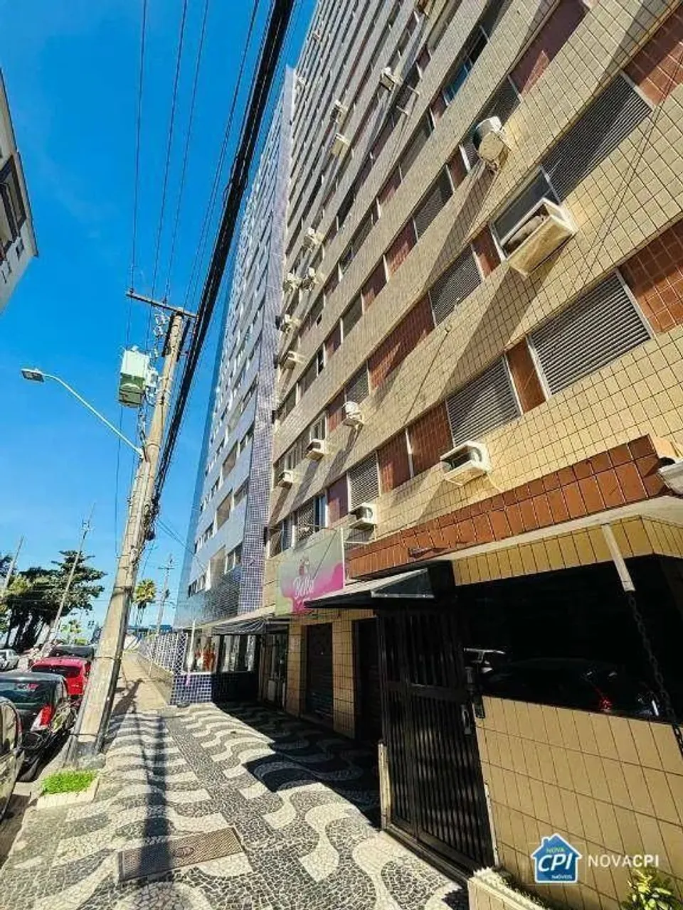 Sala Living Reformada à Venda no Embaré Santos, 32m², Próximo à Praia, Aceita Financiamen