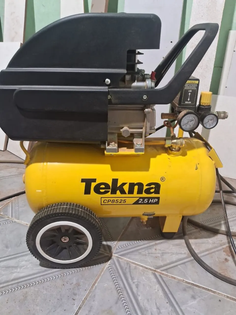 Compressor de Ar Tekna CP8525 2.5 HP