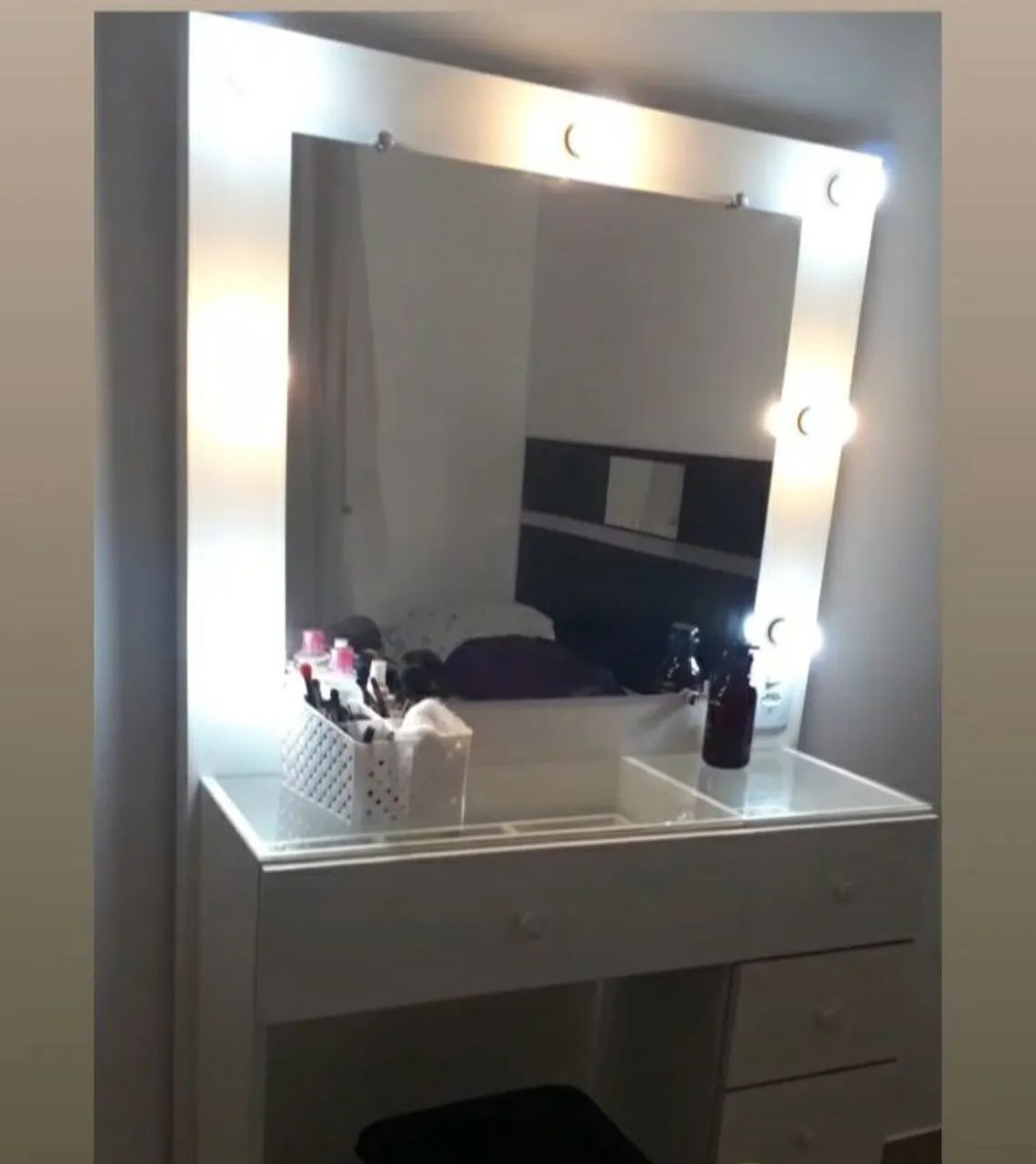 Penteadeira com iluminação e espelho - Foto 2