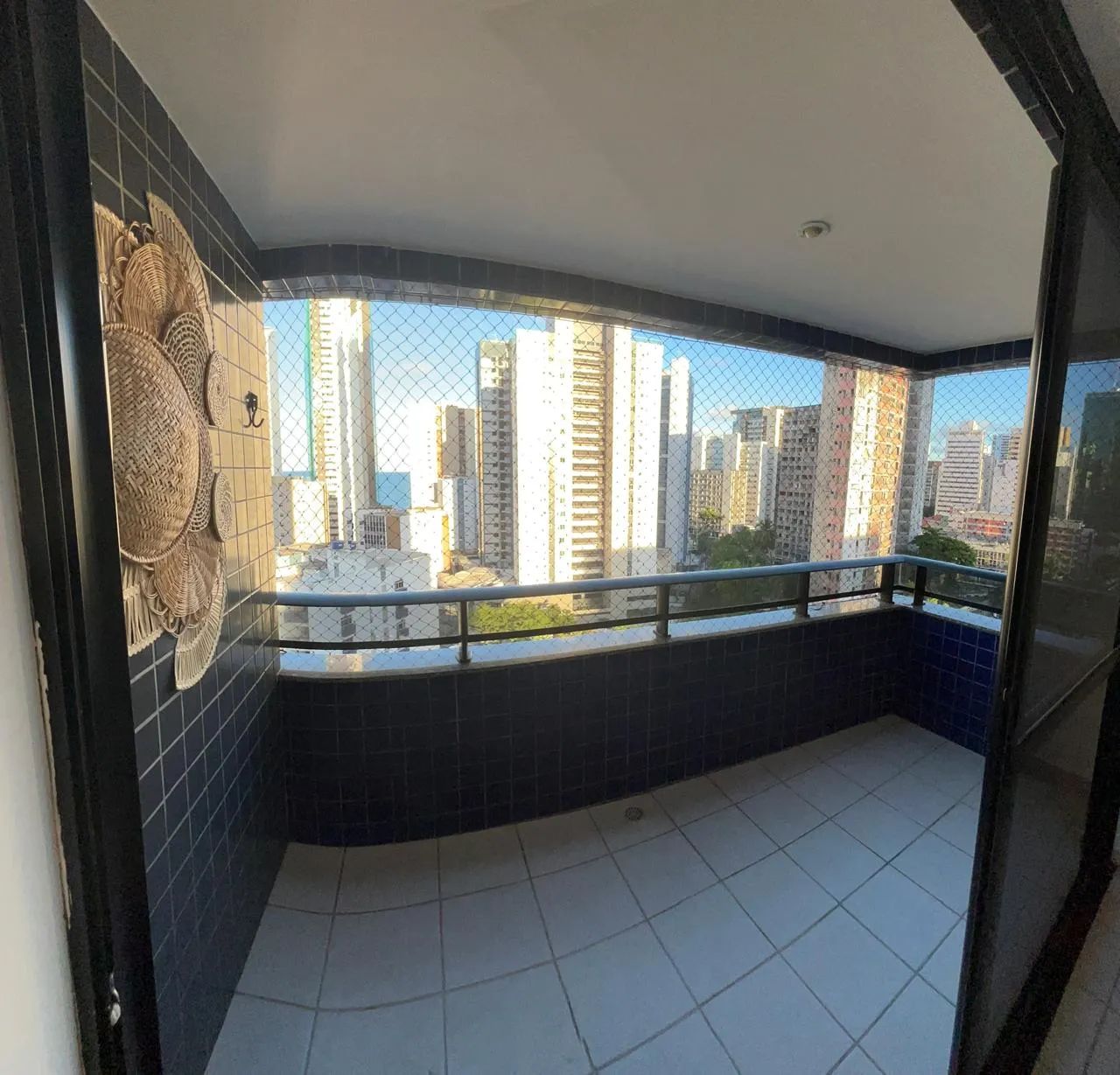 APARTAMENTO PARA ALUGUEL EM BOA VIAGEM NA CONSELEHIERO AGUIAR COM 03 QUARTOS SUÍTE E VARND - Foto 3
