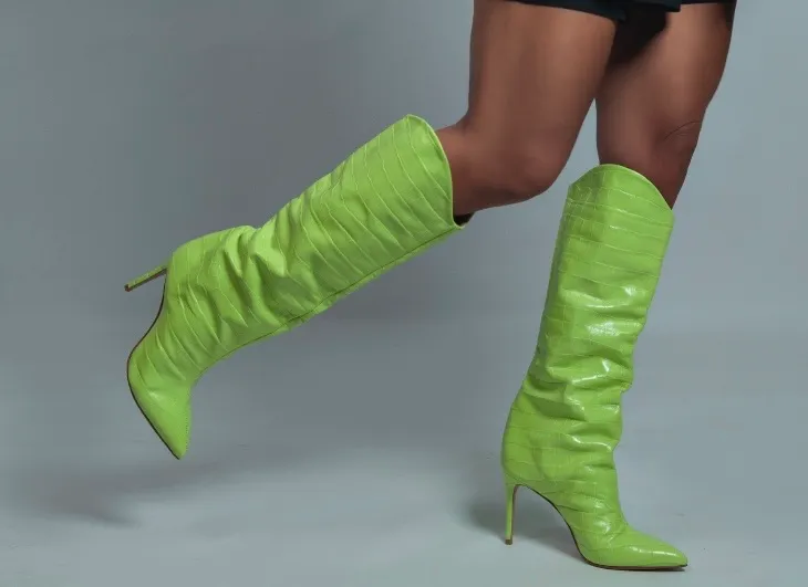 Bota de couro femininas verde da Schutz 