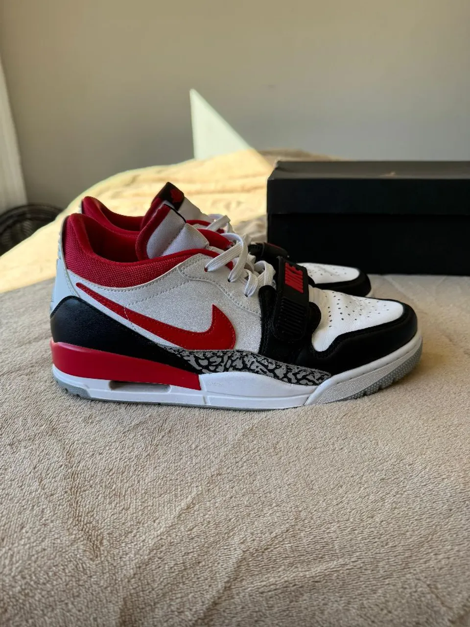 Tênis Nike Jordan Legacy 312 - N° 43