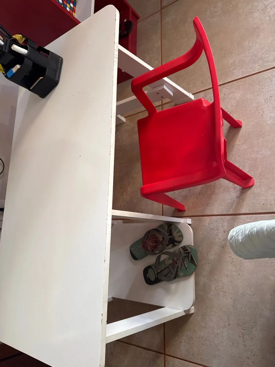 Escrivaninha Infantil Branca