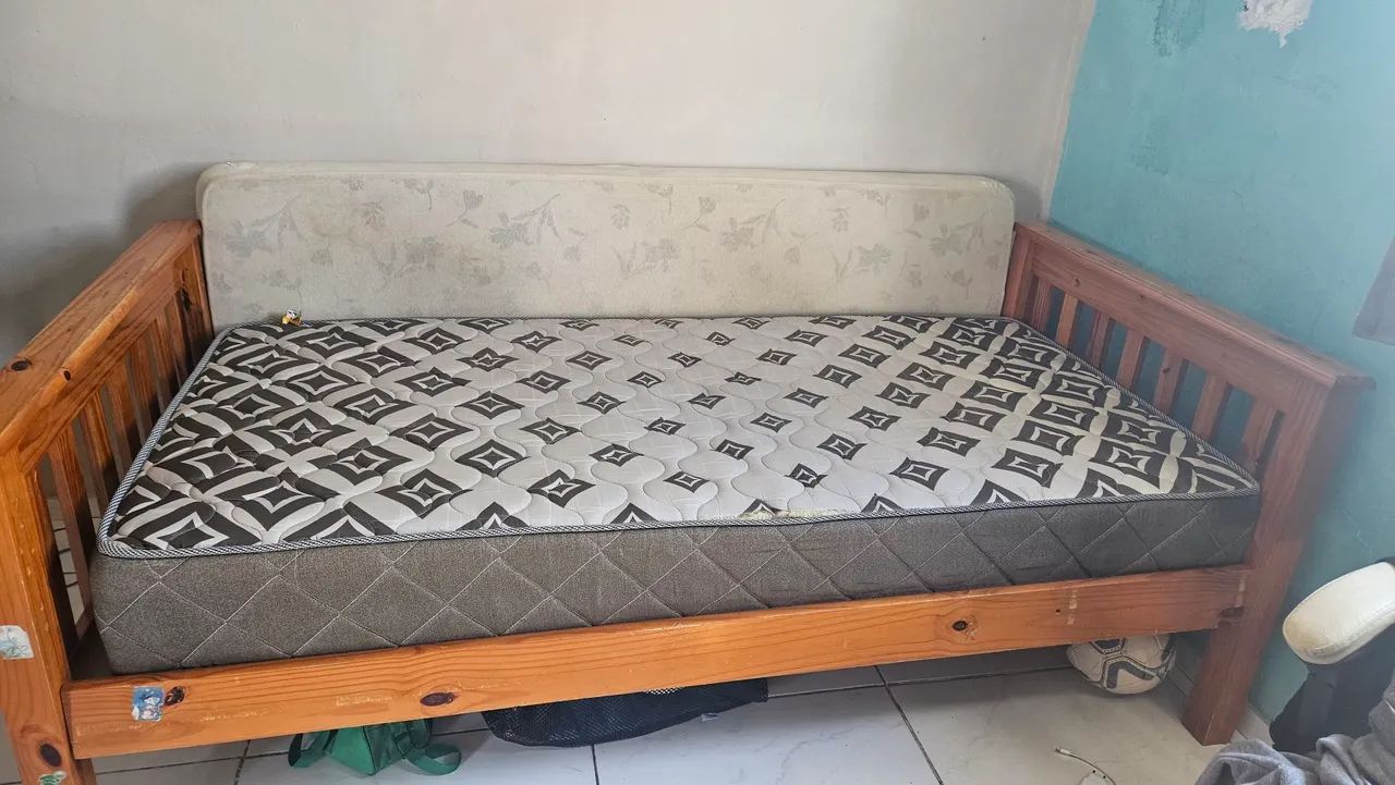 Cama solteiro madeira maciça  - Foto 3