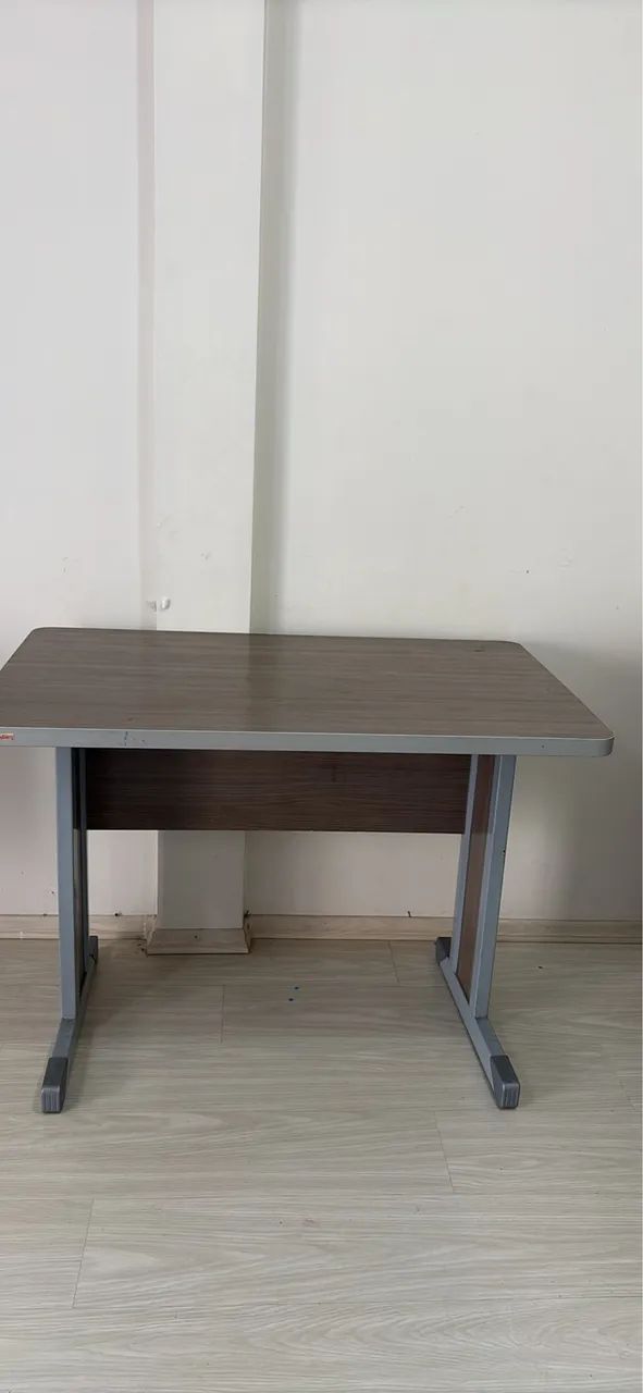 Mesa escrivaninha com cadeira - Foto 2