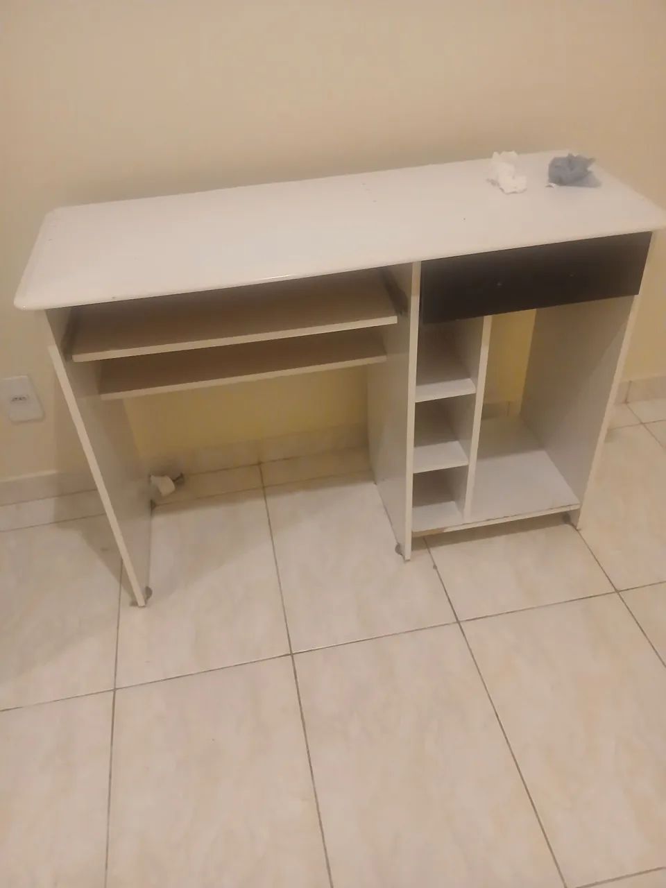 Small PC Desk432957958097489920